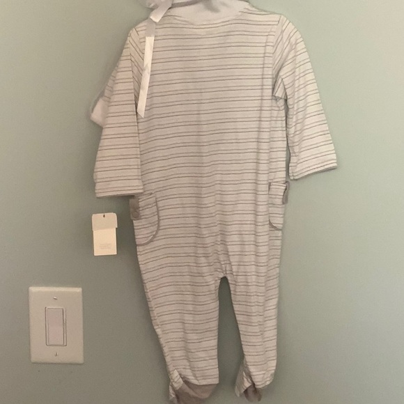 ADORABLE BABY BOY OUTFIT ONE PIECE W/ HAT SAXS WHITE/ w GRAY BLUE STRIPES NEW - Picture 3 of 9
